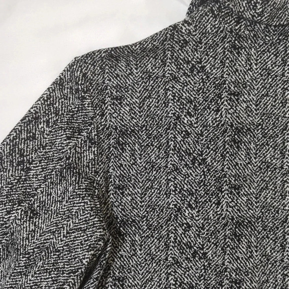 Express Two Pocket Herringbone Blazer, Color Black/Gray Size L - Picture 11 of 15